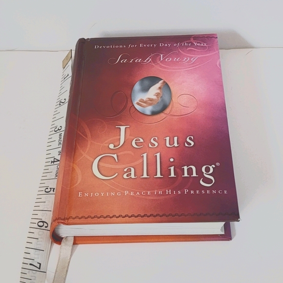 Jesus calling book - Picture 3 of 4